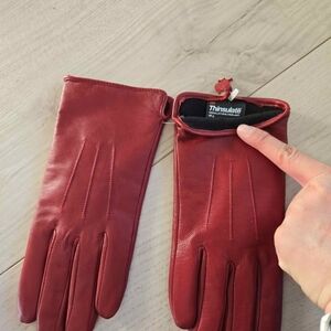 Red Thinsulate Gloves XS